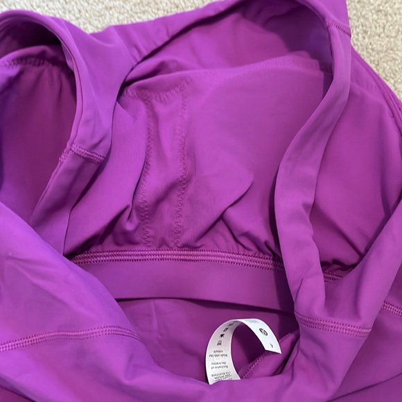 Lululemon Tank - Picture 4 of 8